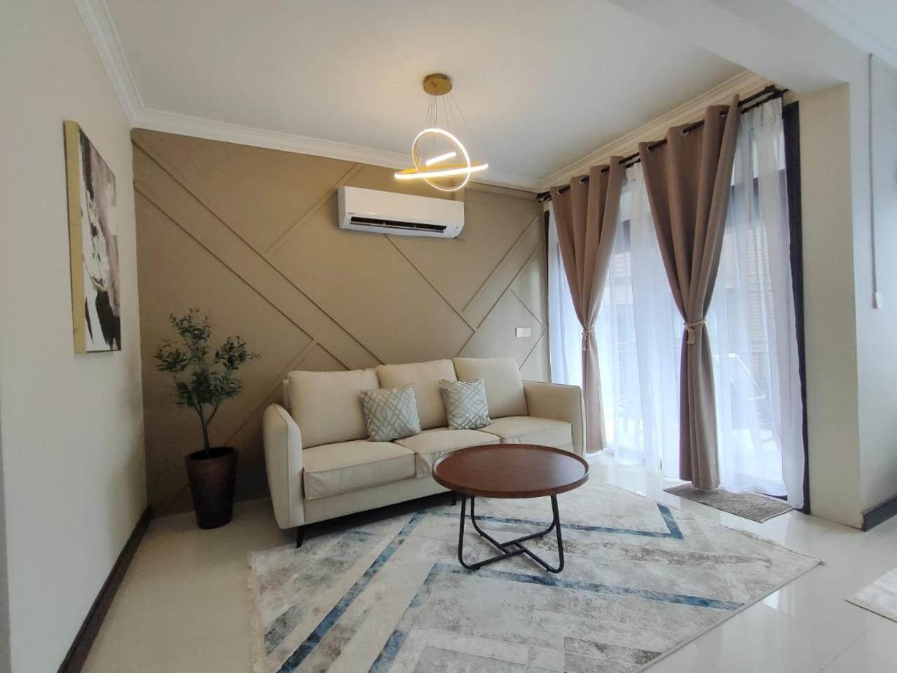 Renovated 2 Bedroom Seavilla For 6pax